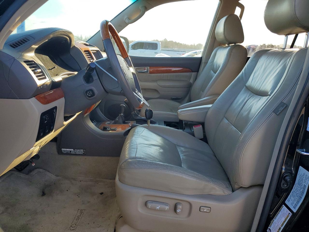 2004 LEXUS GX 470 photo 7