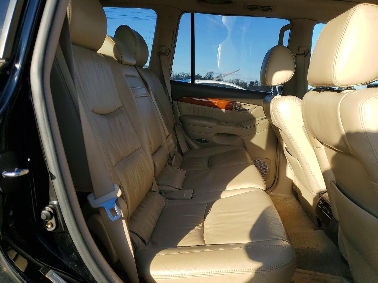 2004 LEXUS GX 470 photo 11