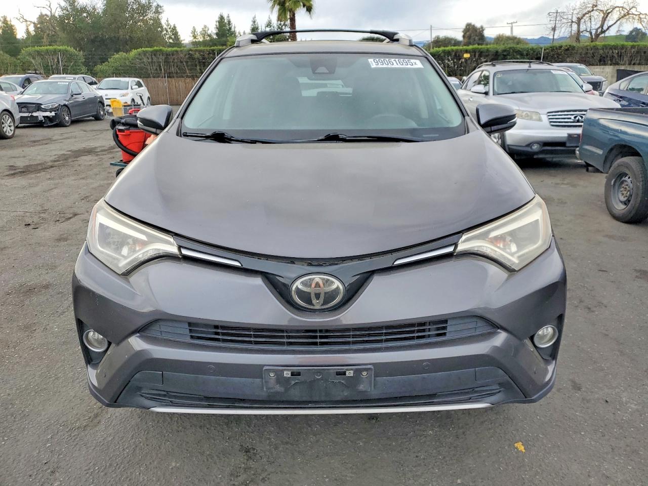 2016 TOYOTA RAV4 LIMITED photo 9