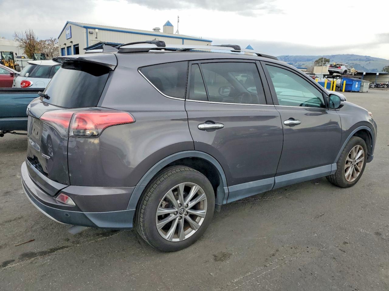 2016 TOYOTA RAV4 LIMITED photo 5