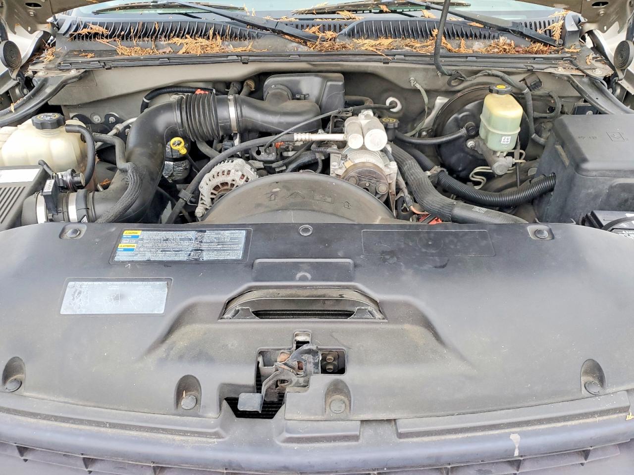 2002 CHEVROLET SILVERADO C1500 photo 11