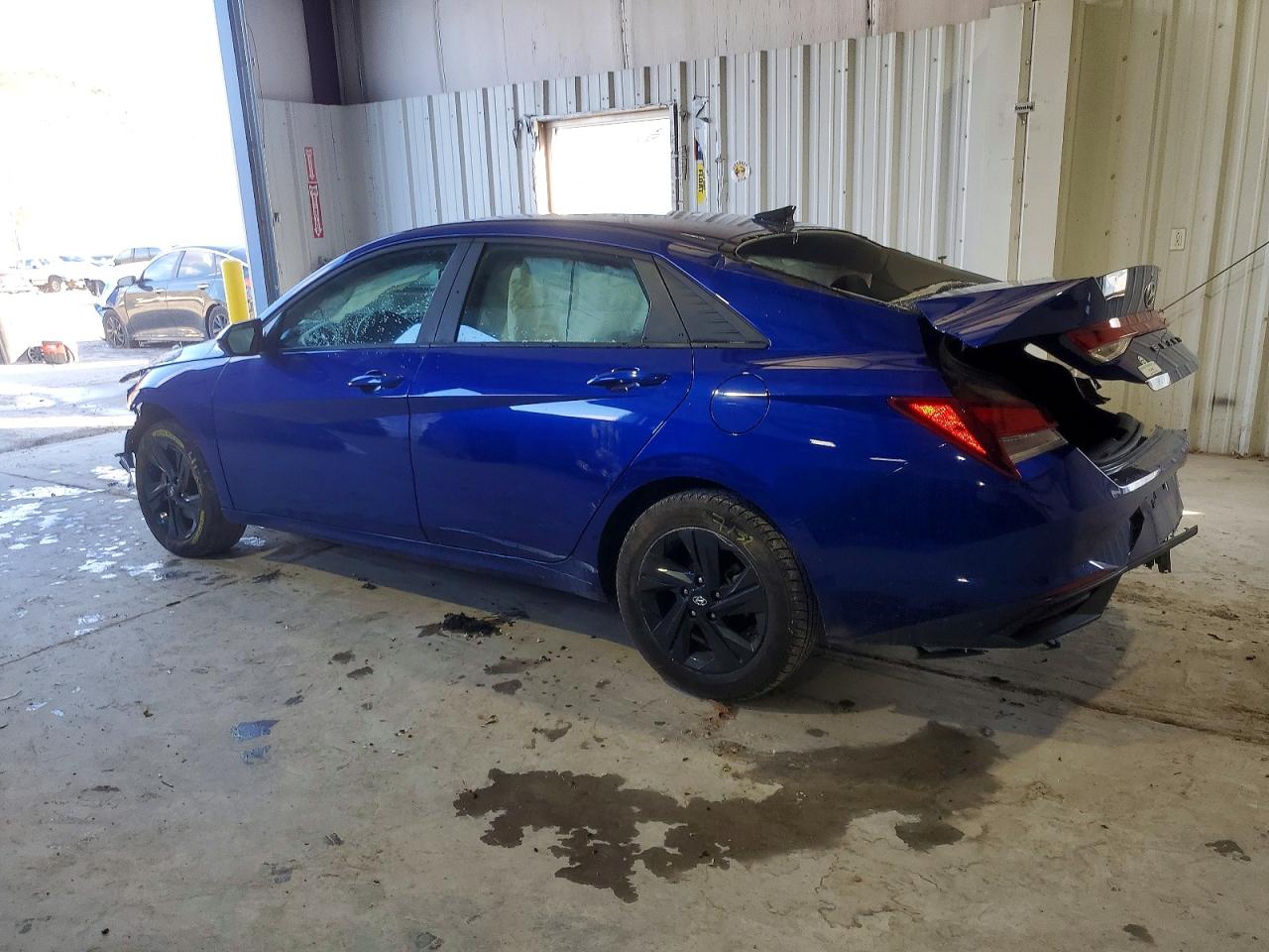 2023 HYUNDAI ELANTRA SEL photo 3