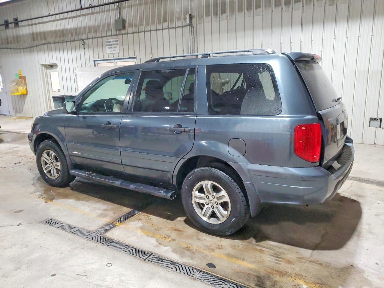 2005 HONDA PILOT EX photo 2