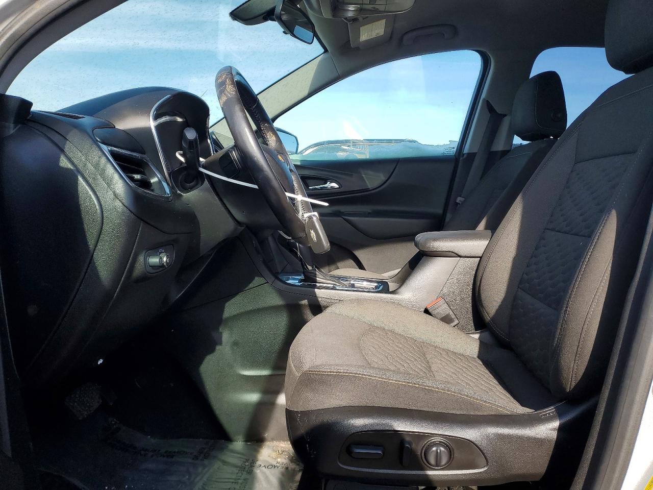 2019 CHEVROLET EQUINOX LT photo 13