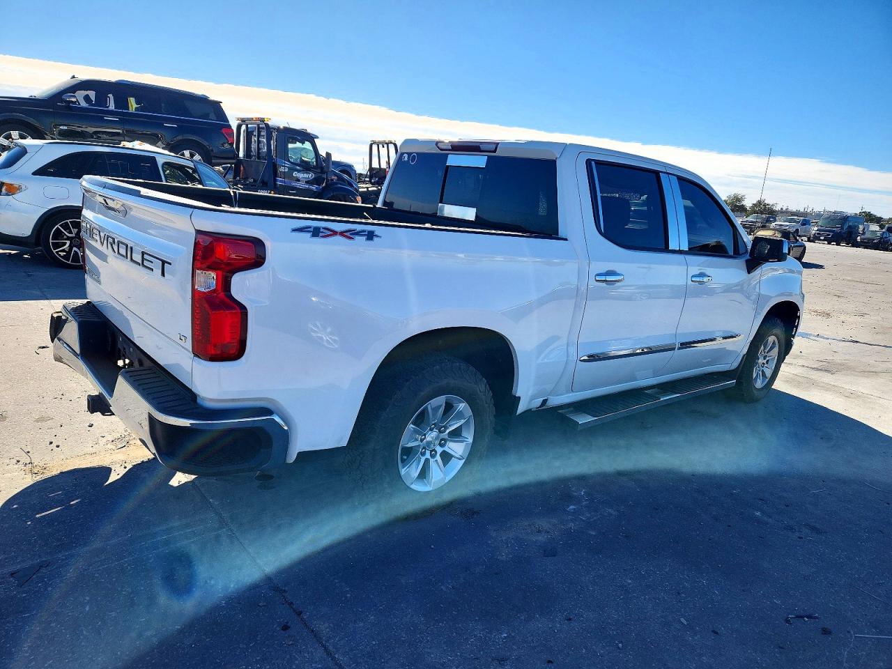 2020 CHEVROLET SILVERADO K1500 LT photo 3