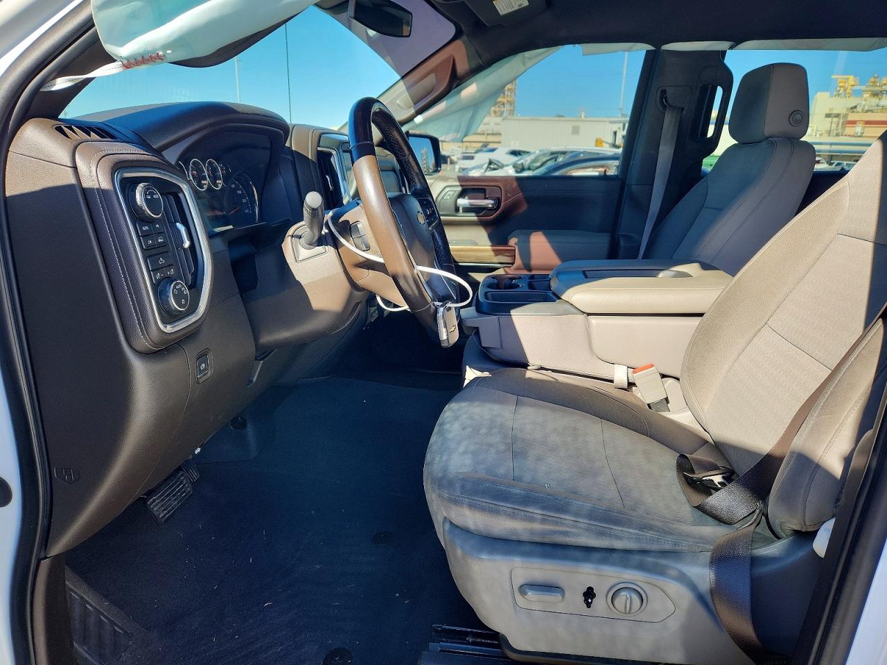 2020 CHEVROLET SILVERADO K1500 LT photo 7