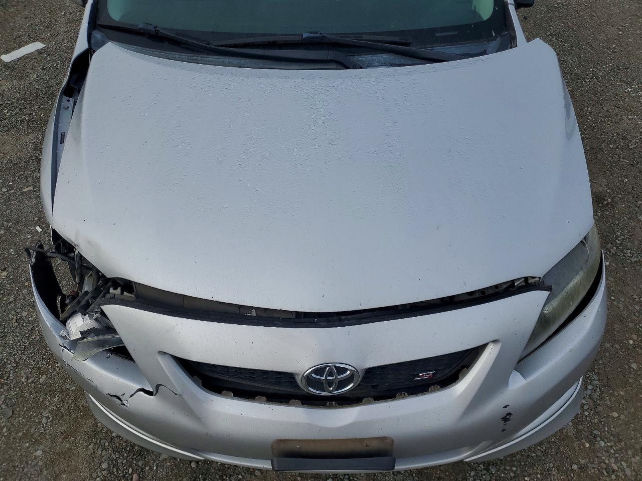 2010 TOYOTA COROLLA BASE photo 11