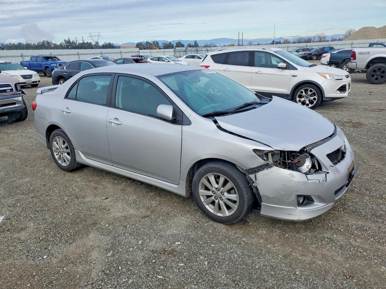 2010 TOYOTA COROLLA BASE photo 4