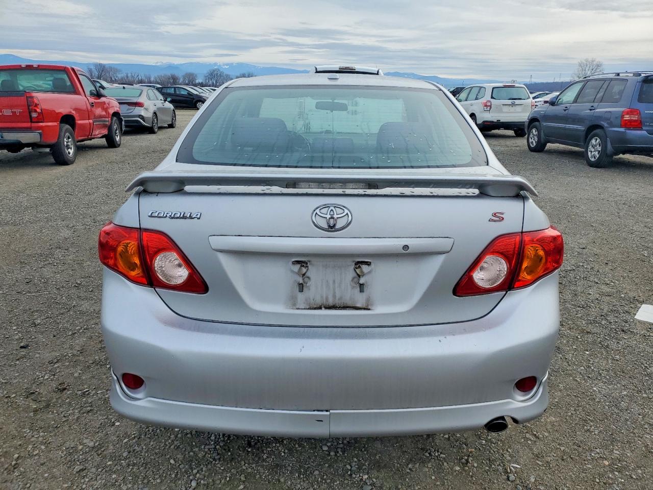 2010 TOYOTA COROLLA BASE photo 6