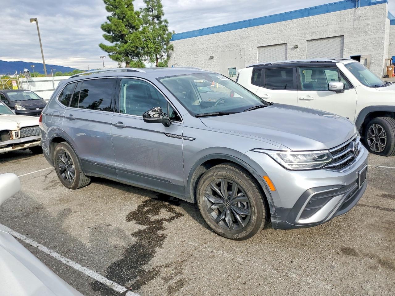 2024 VOLKSWAGEN TIGUAN SE photo 7