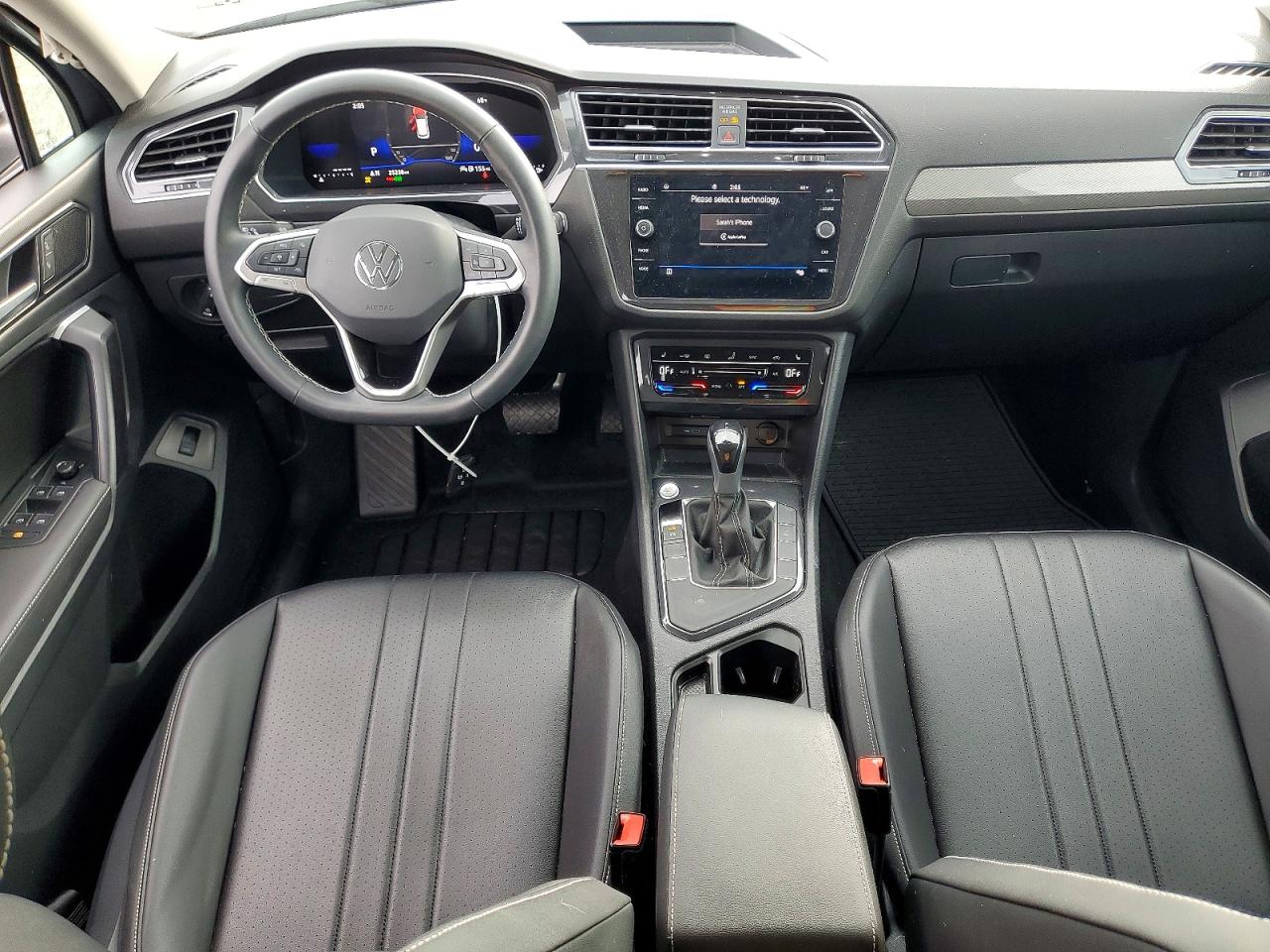 2024 VOLKSWAGEN TIGUAN SE photo 15