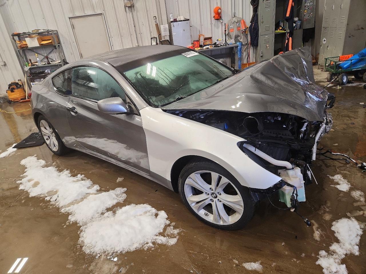 2010 HYUNDAI GENESIS COUPE 3.8L photo 4
