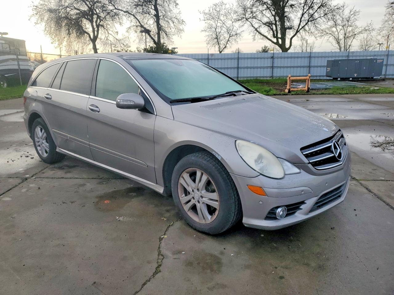 2009 MERCEDES-BENZ R 350 4MATIC photo 4