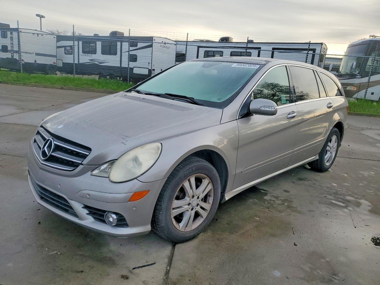 2009 MERCEDES-BENZ R