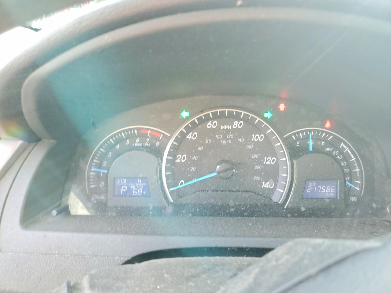 2012 TOYOTA CAMRY BASE photo 9