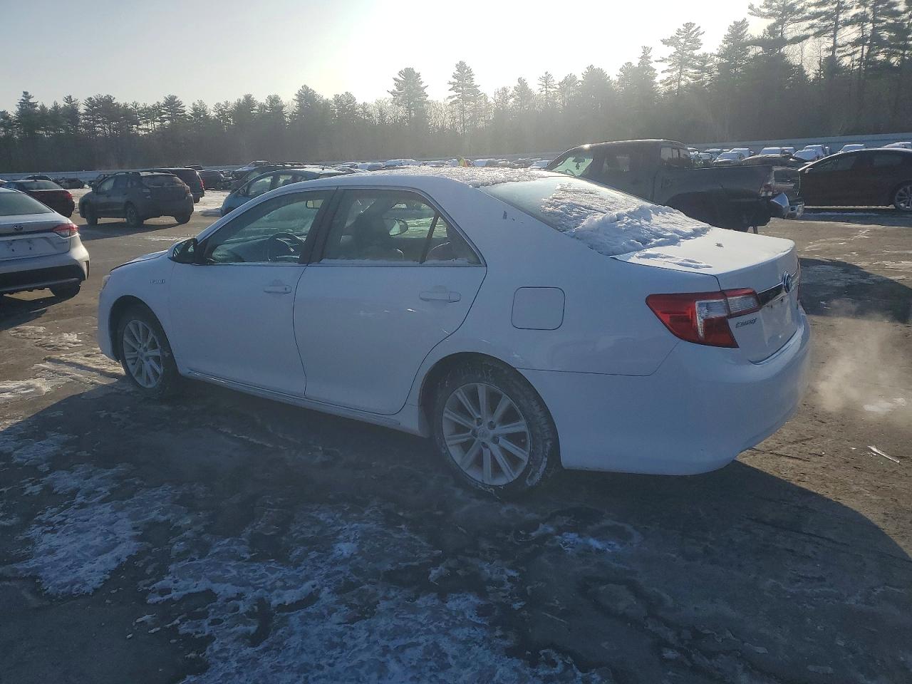 2012 TOYOTA CAMRY HYBRID photo 2