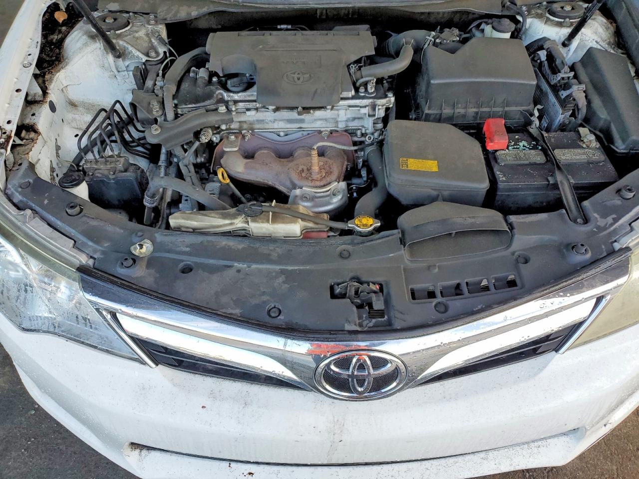 2014 TOYOTA CAMRY L photo 21