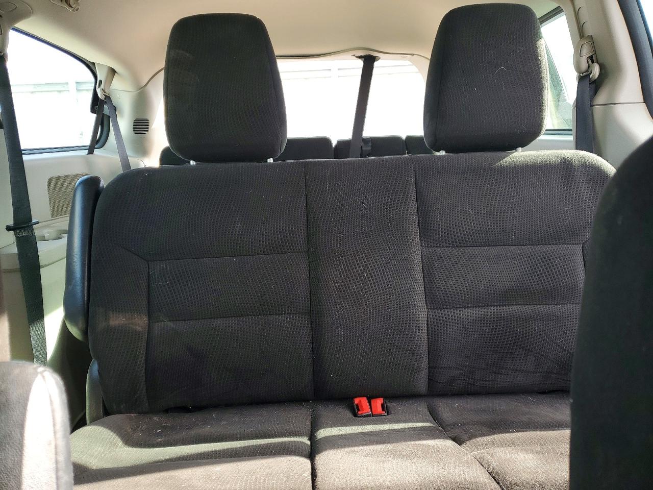2015 DODGE GRAND CARAVAN SE photo 10