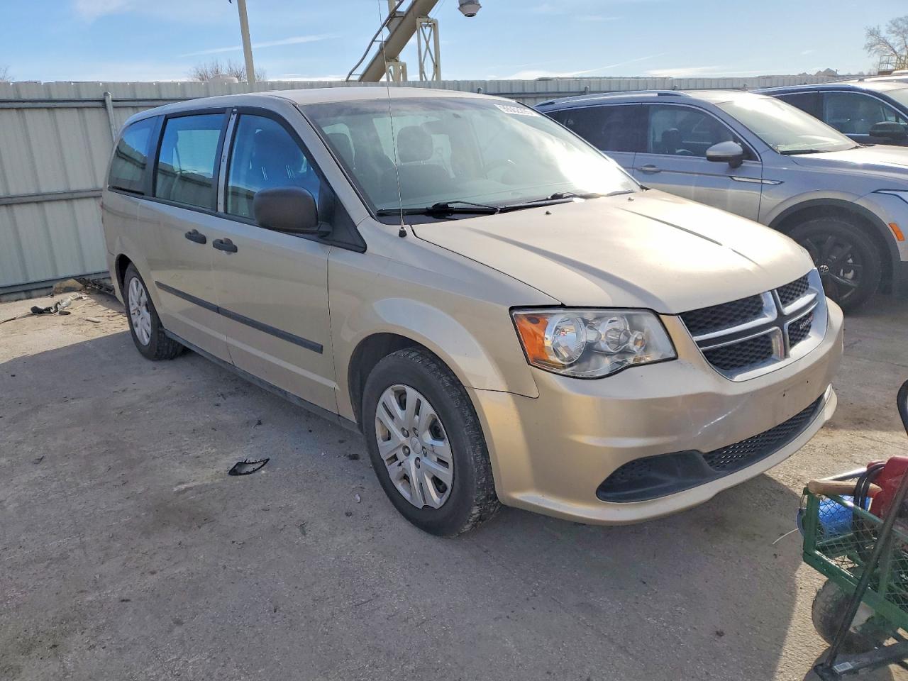 2015 DODGE GRAND CARAVAN SE photo 4