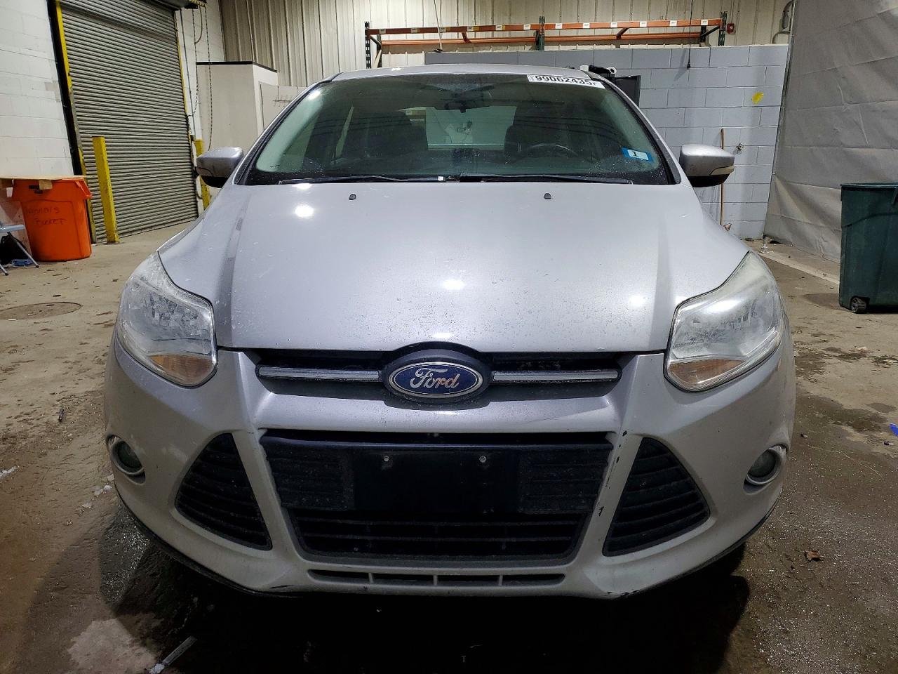 2014 FORD FOCUS SE photo 5