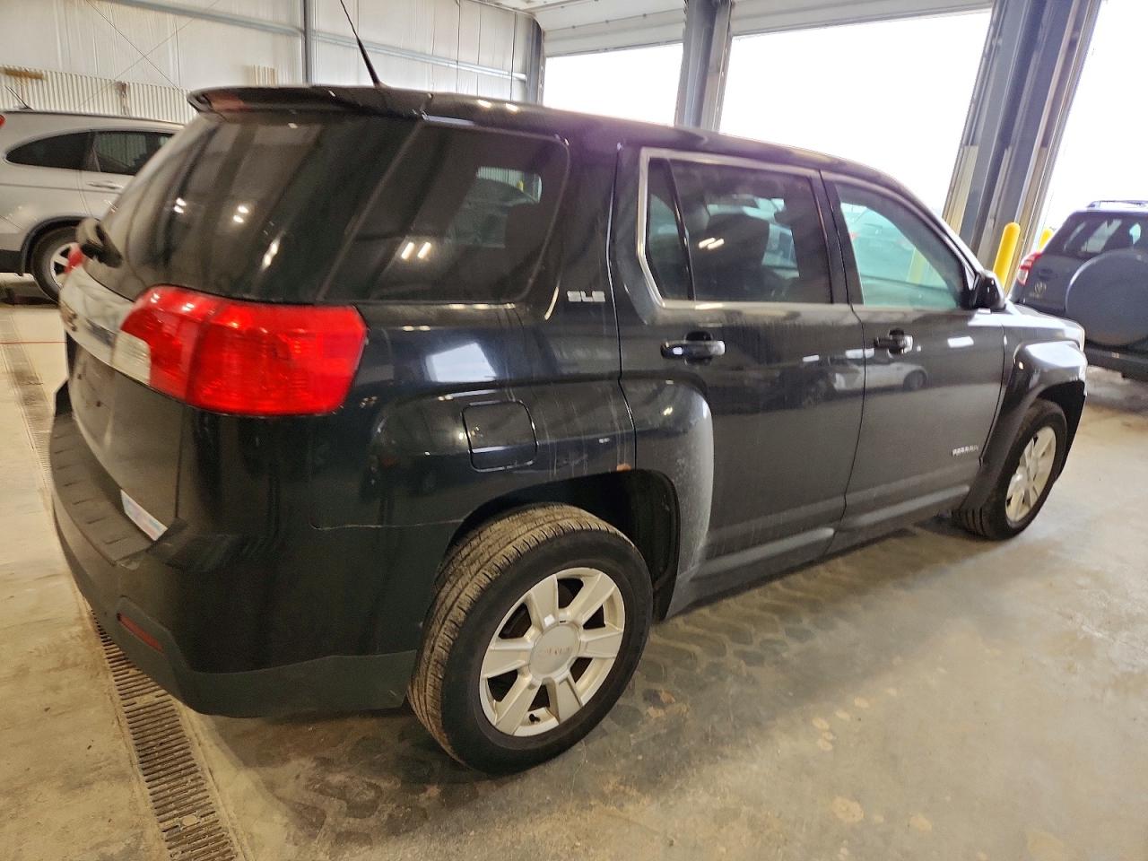 2012 GMC TERRAIN SLE photo 5
