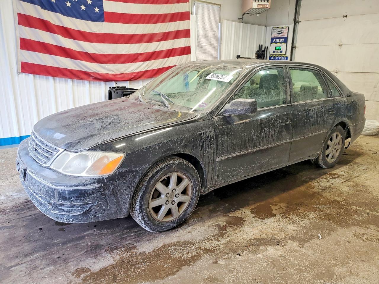 2004 TOYOTA AVALON
