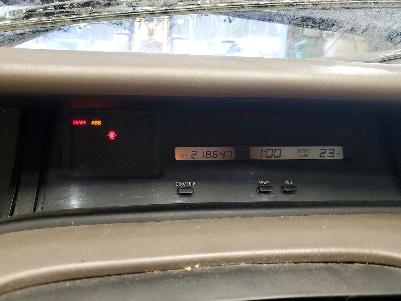 2004 TOYOTA AVALON XL photo 9