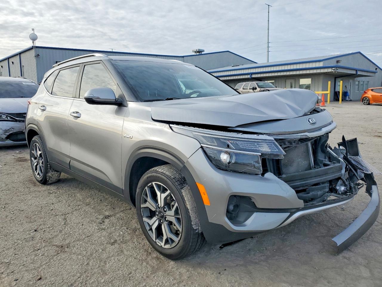 2021 KIA SELTOS EX photo 4