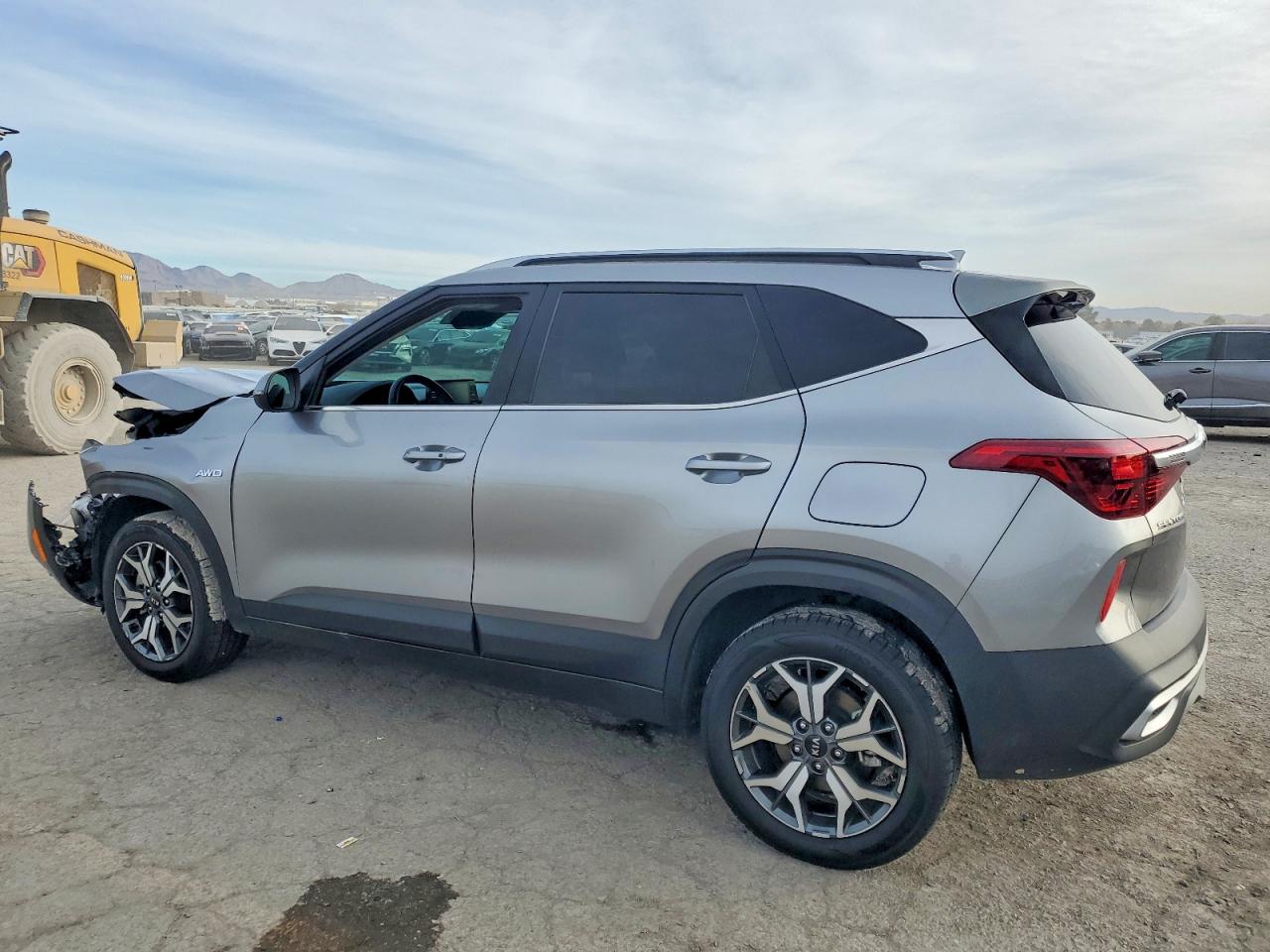2021 KIA SELTOS EX photo 2