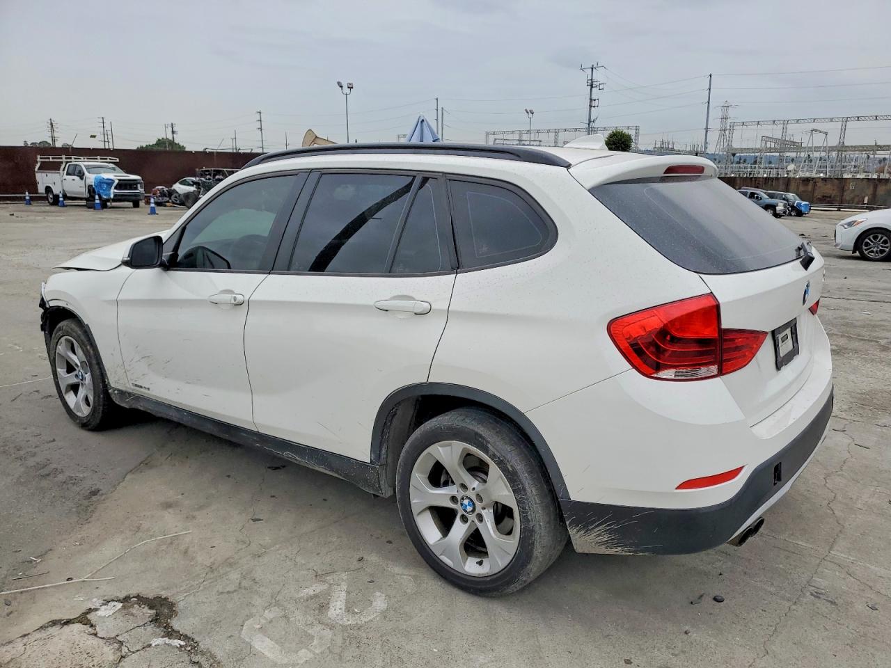 2015 BMW X1 SDRIVE28I photo 2