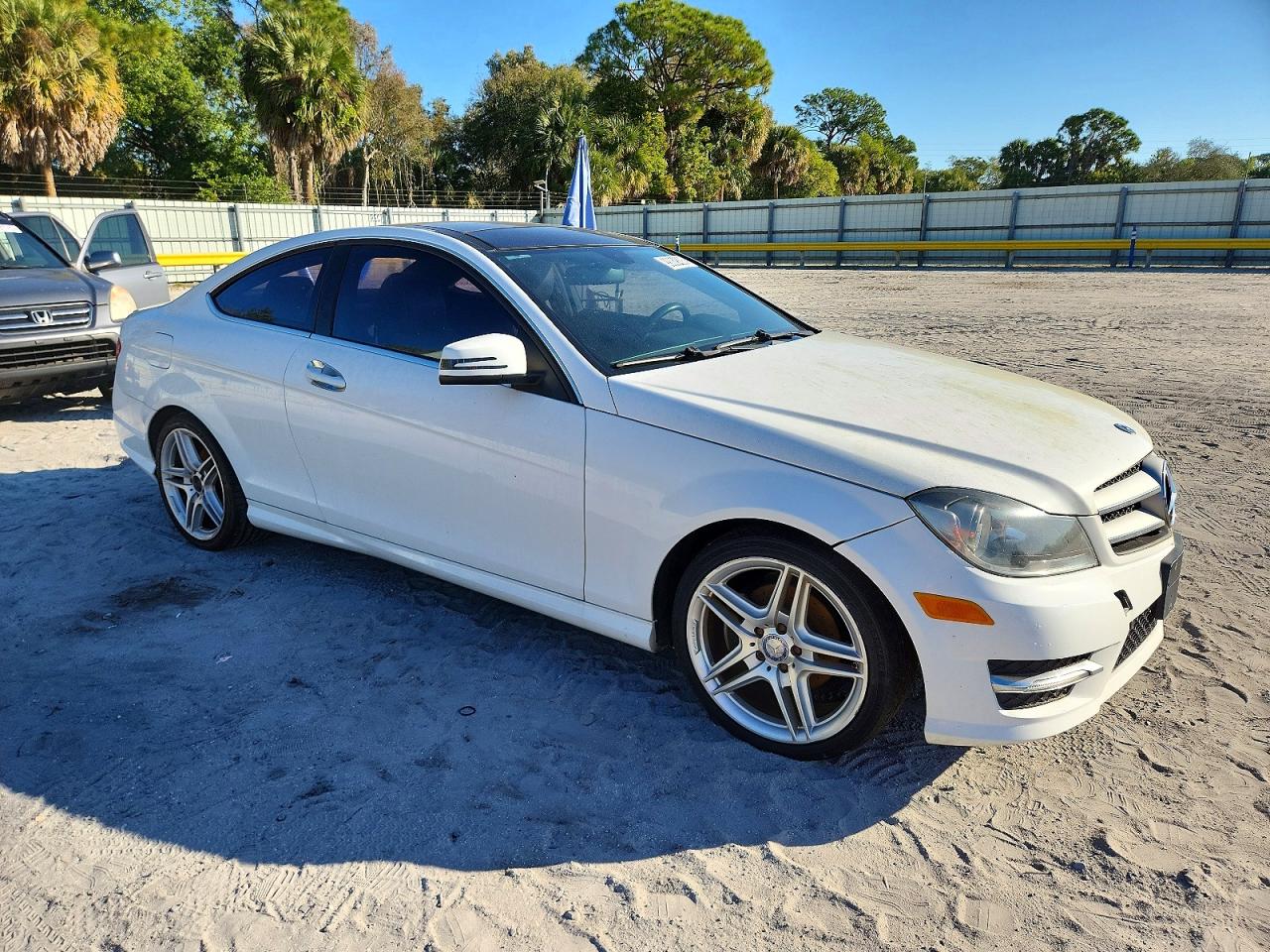 2013 MERCEDES-BENZ C 250 photo 4