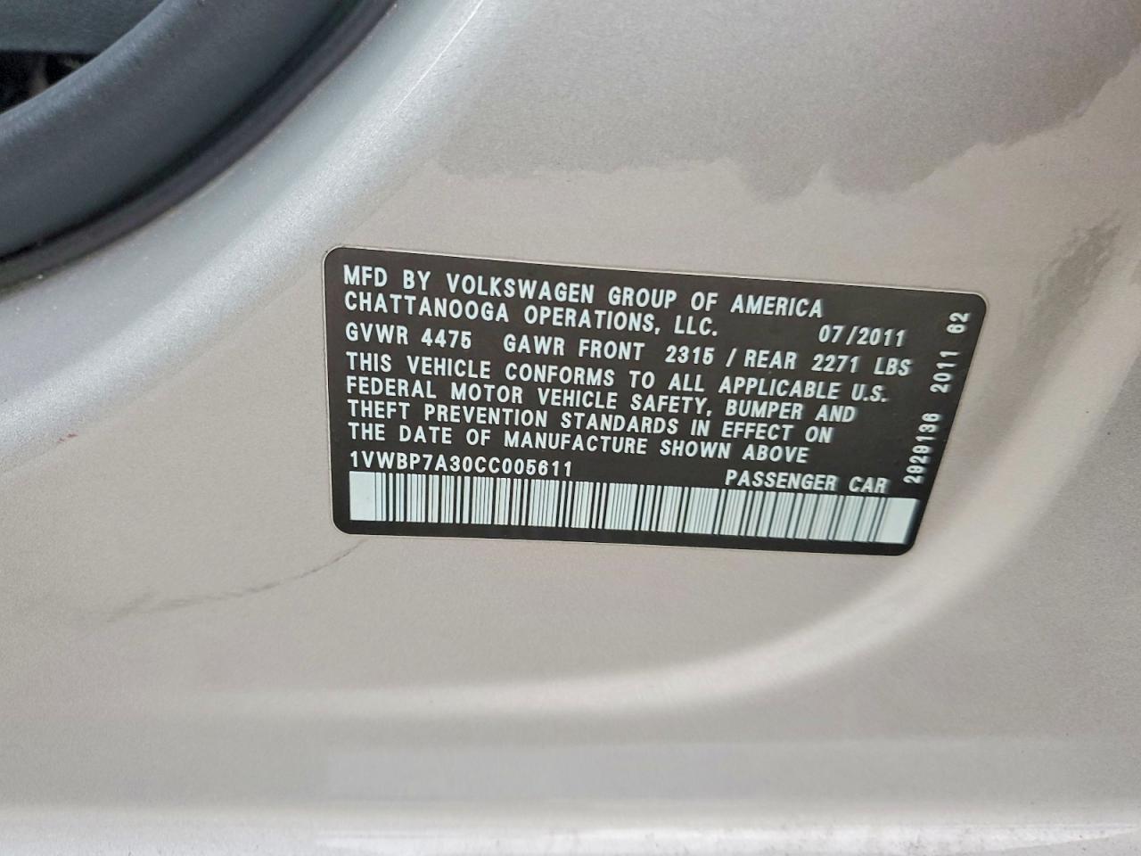 2012 VOLKSWAGEN PASSAT SE photo 12