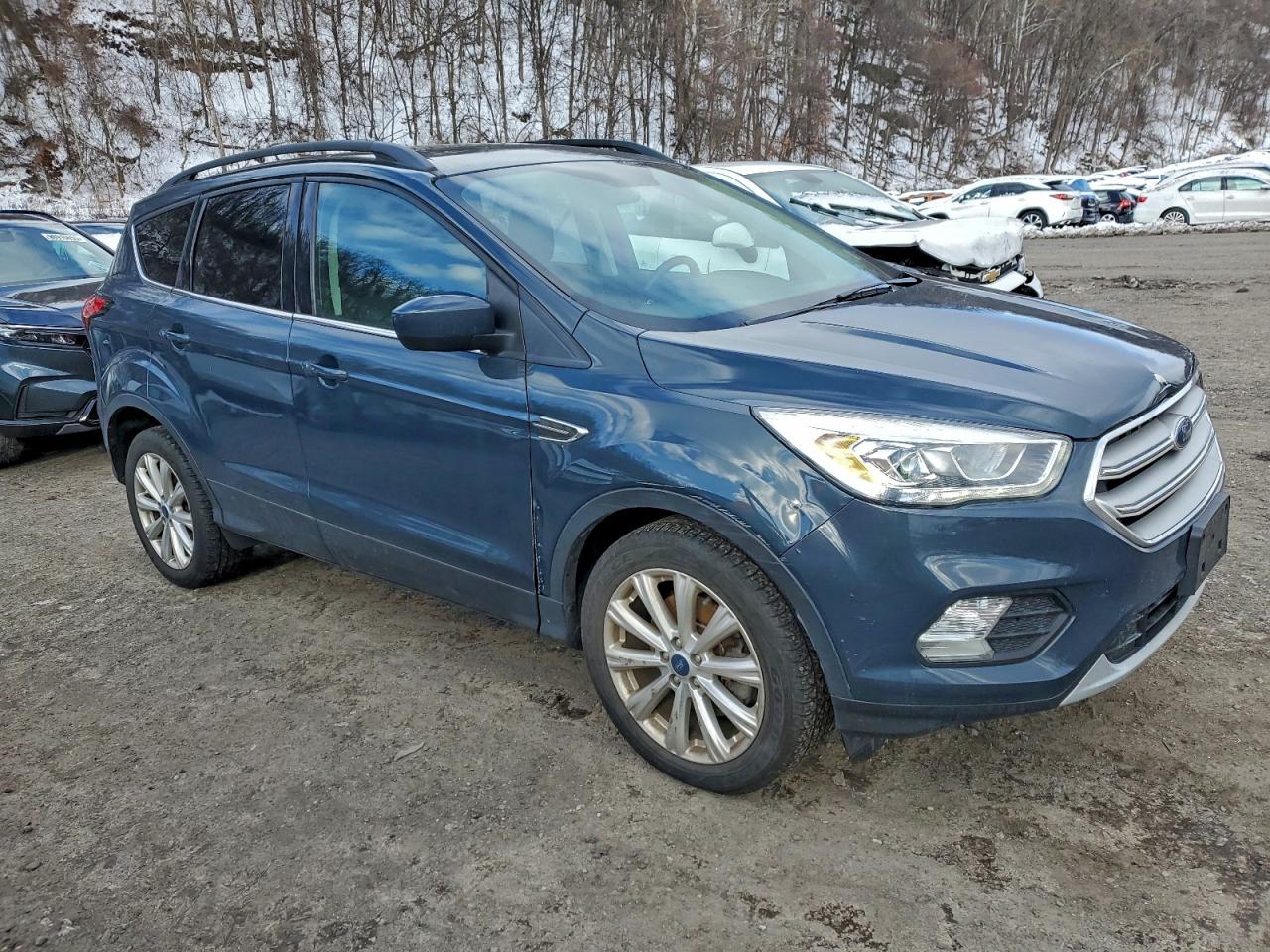 2019 FORD ESCAPE SEL photo 4