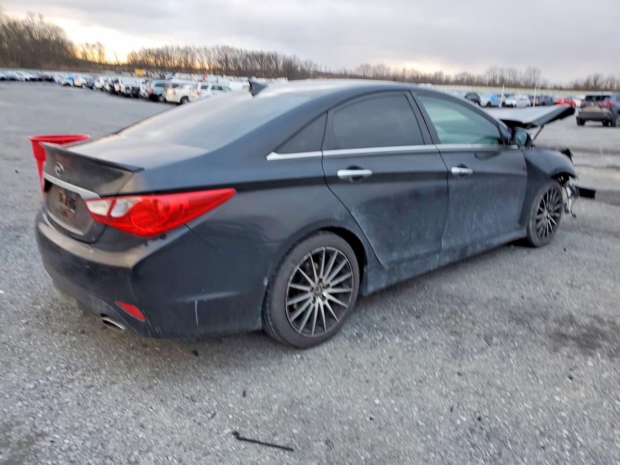 2014 HYUNDAI SONATA SE photo 3