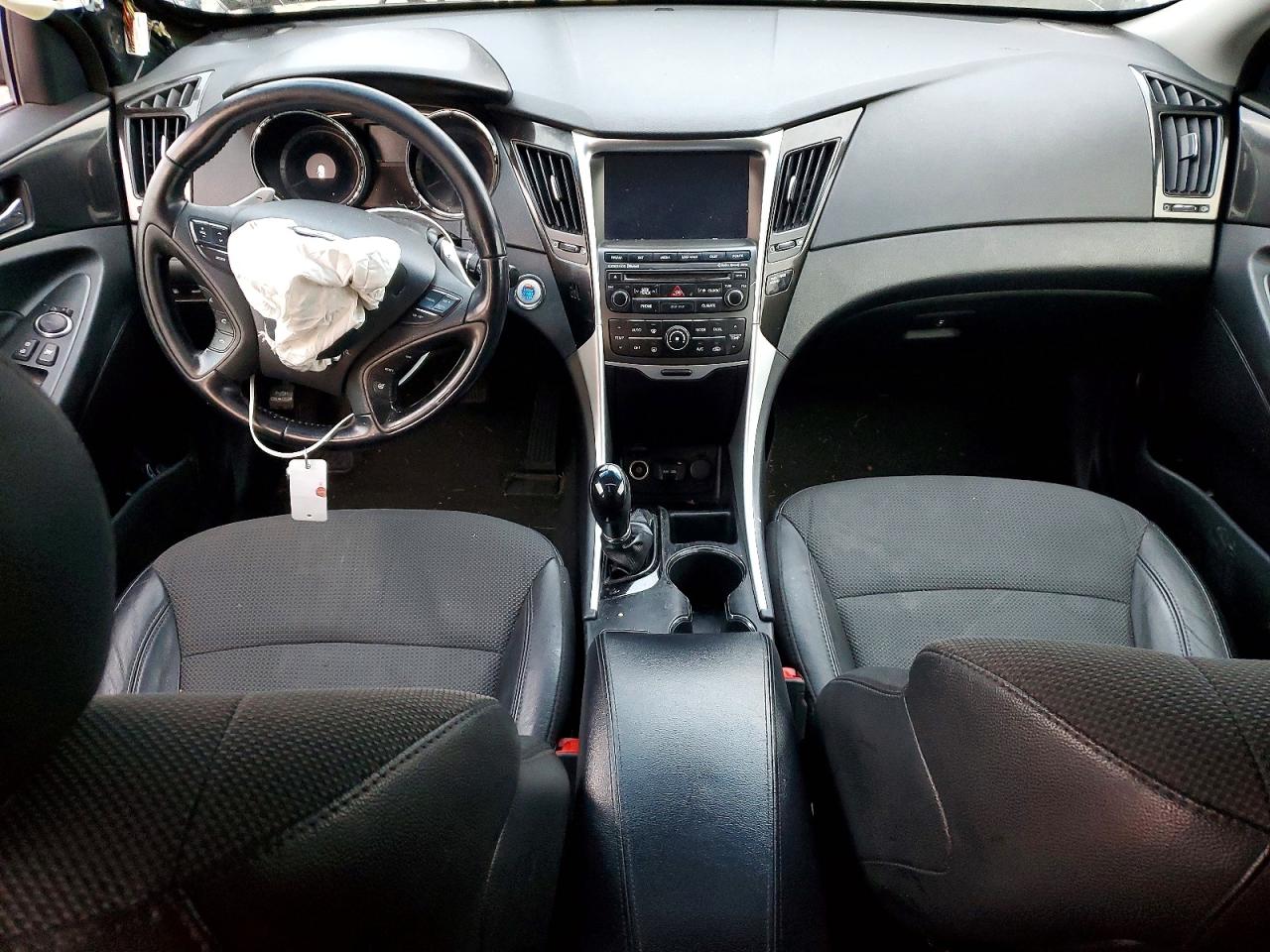 2014 HYUNDAI SONATA SE photo 8