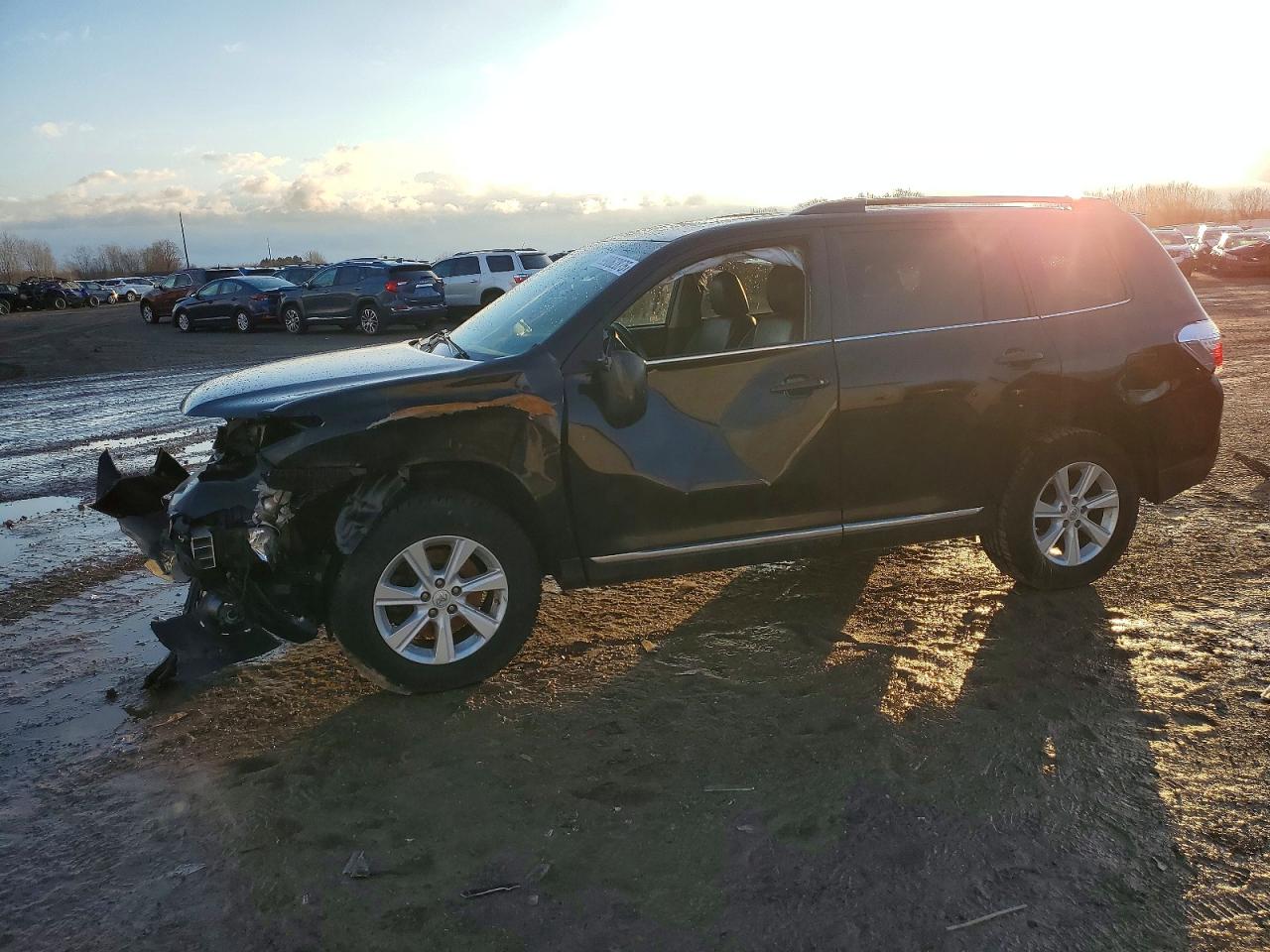 2011 TOYOTA HIGHLANDER