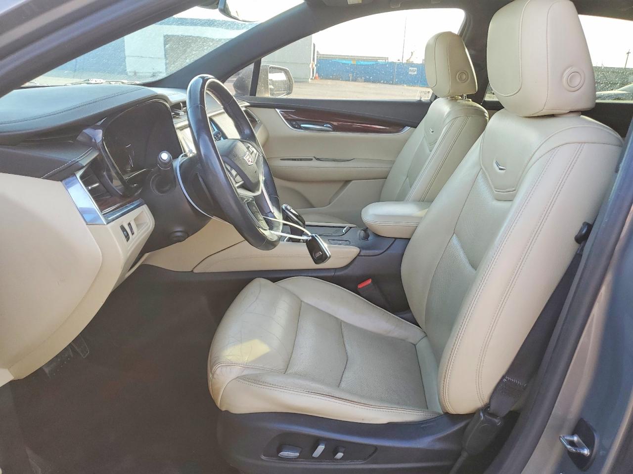 2018 CADILLAC XT5 LUXURY photo 7