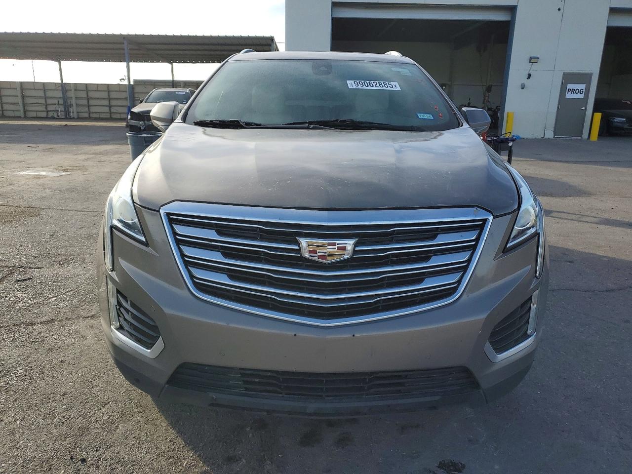 2018 CADILLAC XT5 LUXURY photo 5
