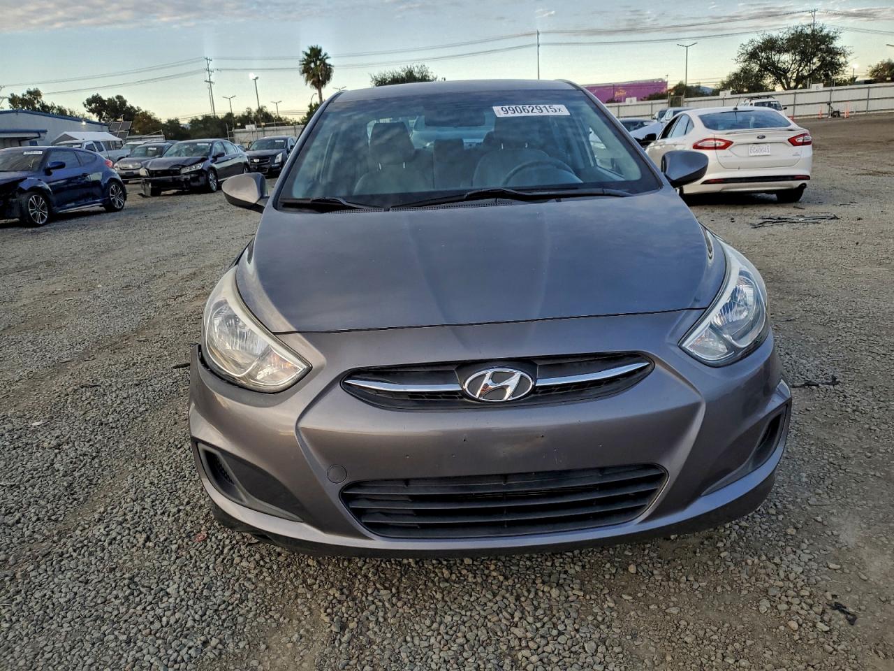 2015 HYUNDAI ACCENT GLS photo 5