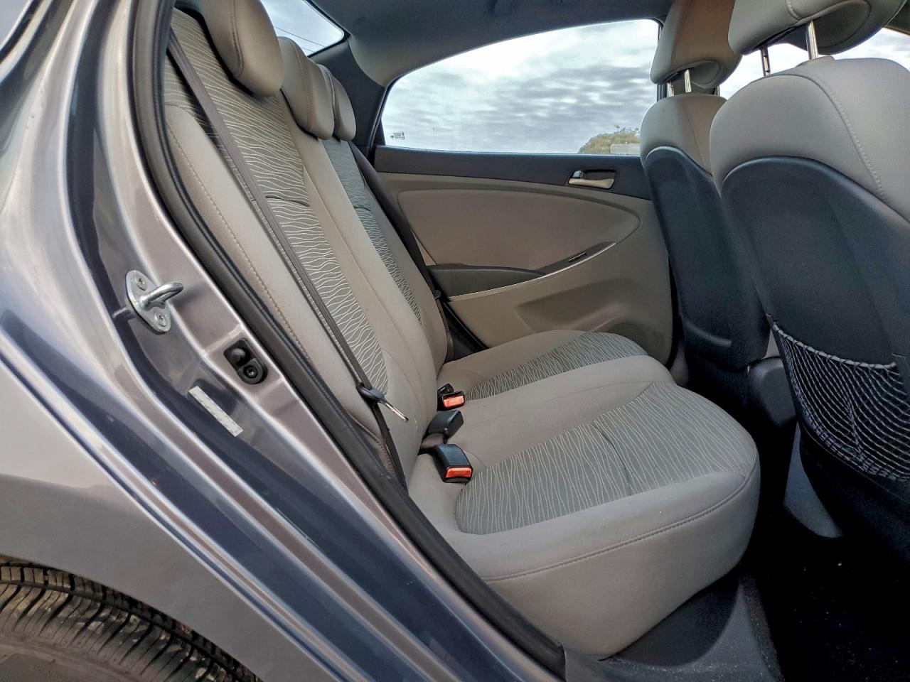 2015 HYUNDAI ACCENT GLS photo 10