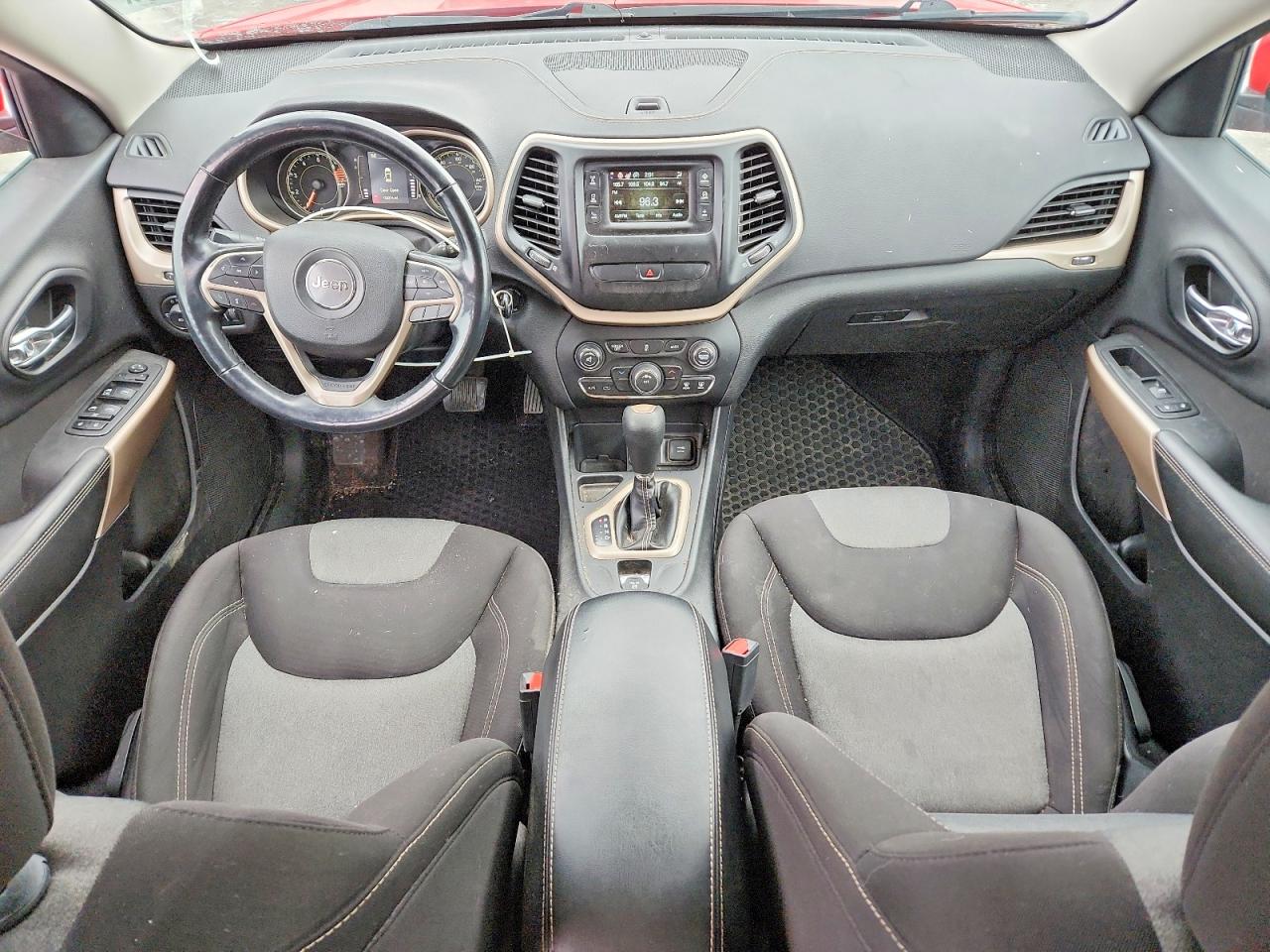 2018 JEEP CHEROKEE LATITUDE photo 8