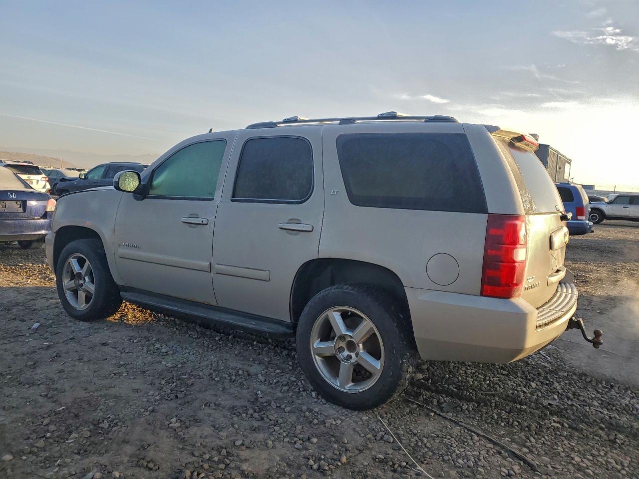 2007 CHEVROLET TAHOE K1500 photo 2