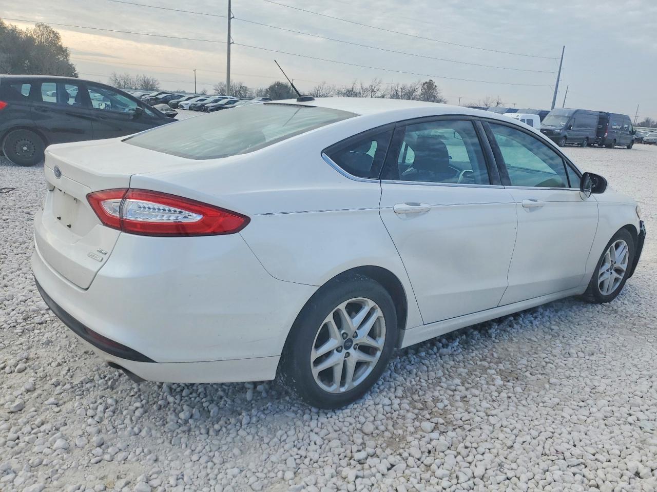 2016 FORD FUSION SE photo 3