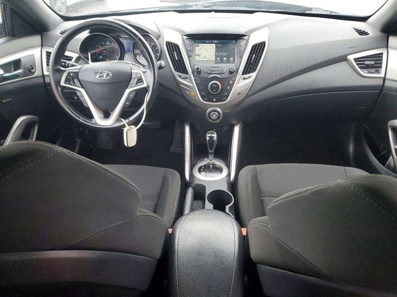 2017 HYUNDAI VELOSTER photo 8