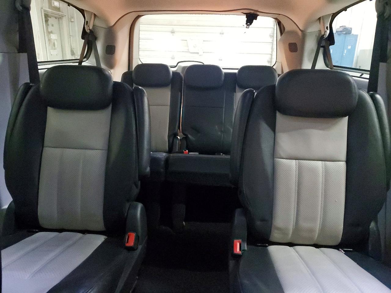 2010 CHRYSLER TOWN & COUNTRY TOURING PLUS photo 37