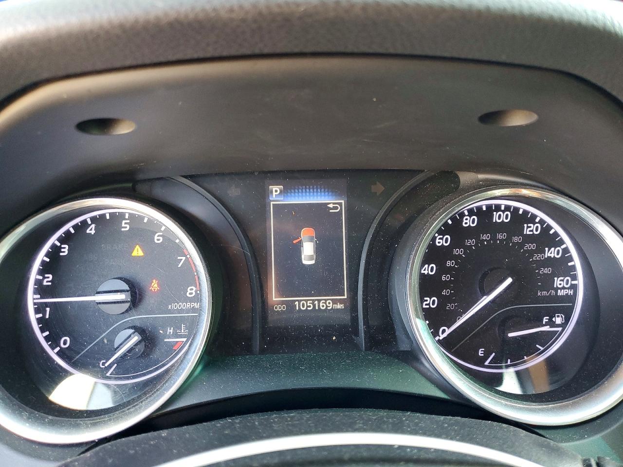 2019 TOYOTA CAMRY L photo 9
