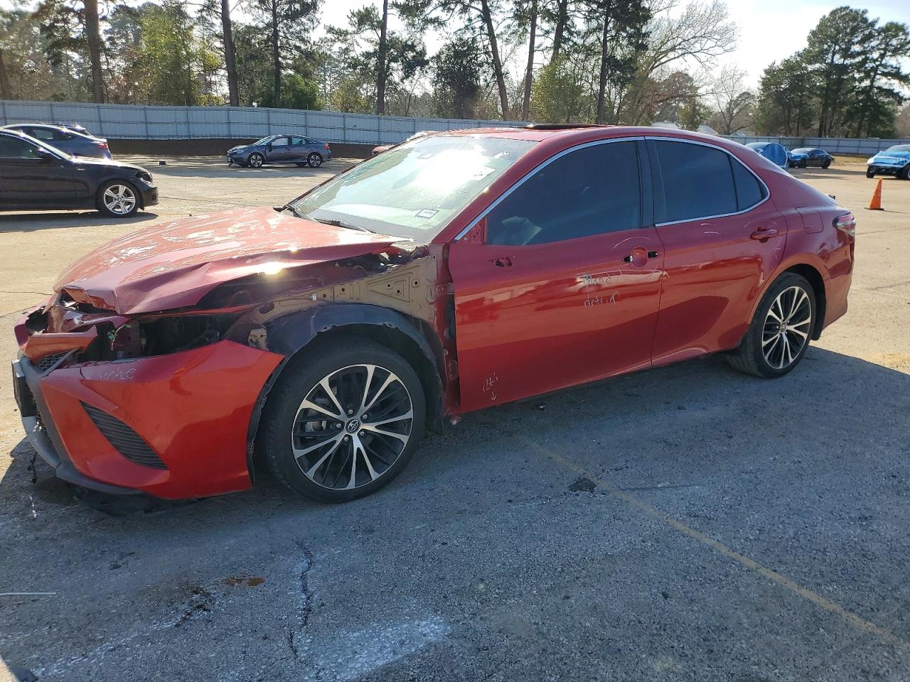 2019 TOYOTA CAMRY