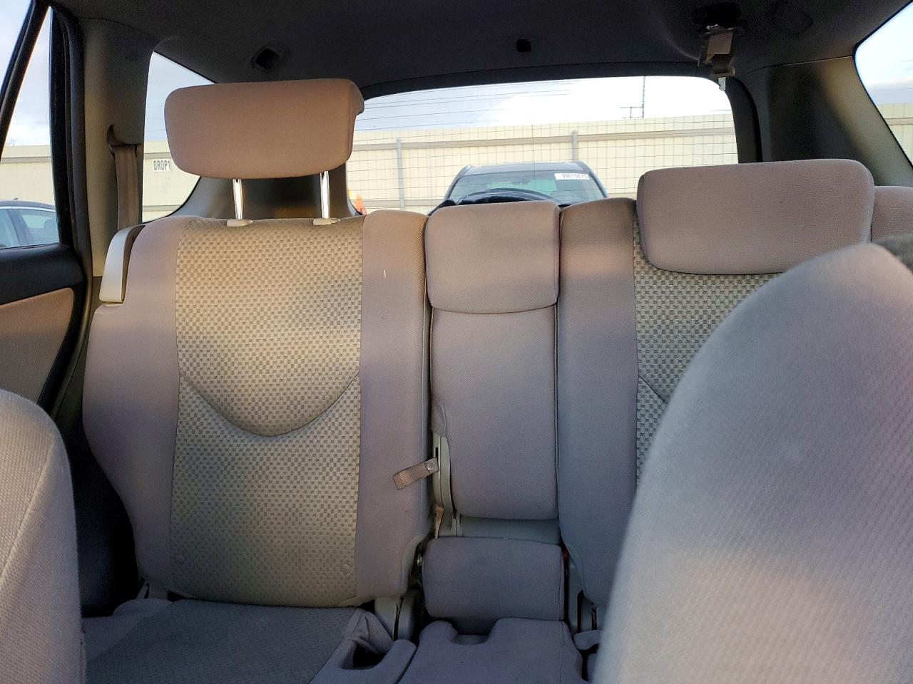 2007 TOYOTA RAV4 photo 10