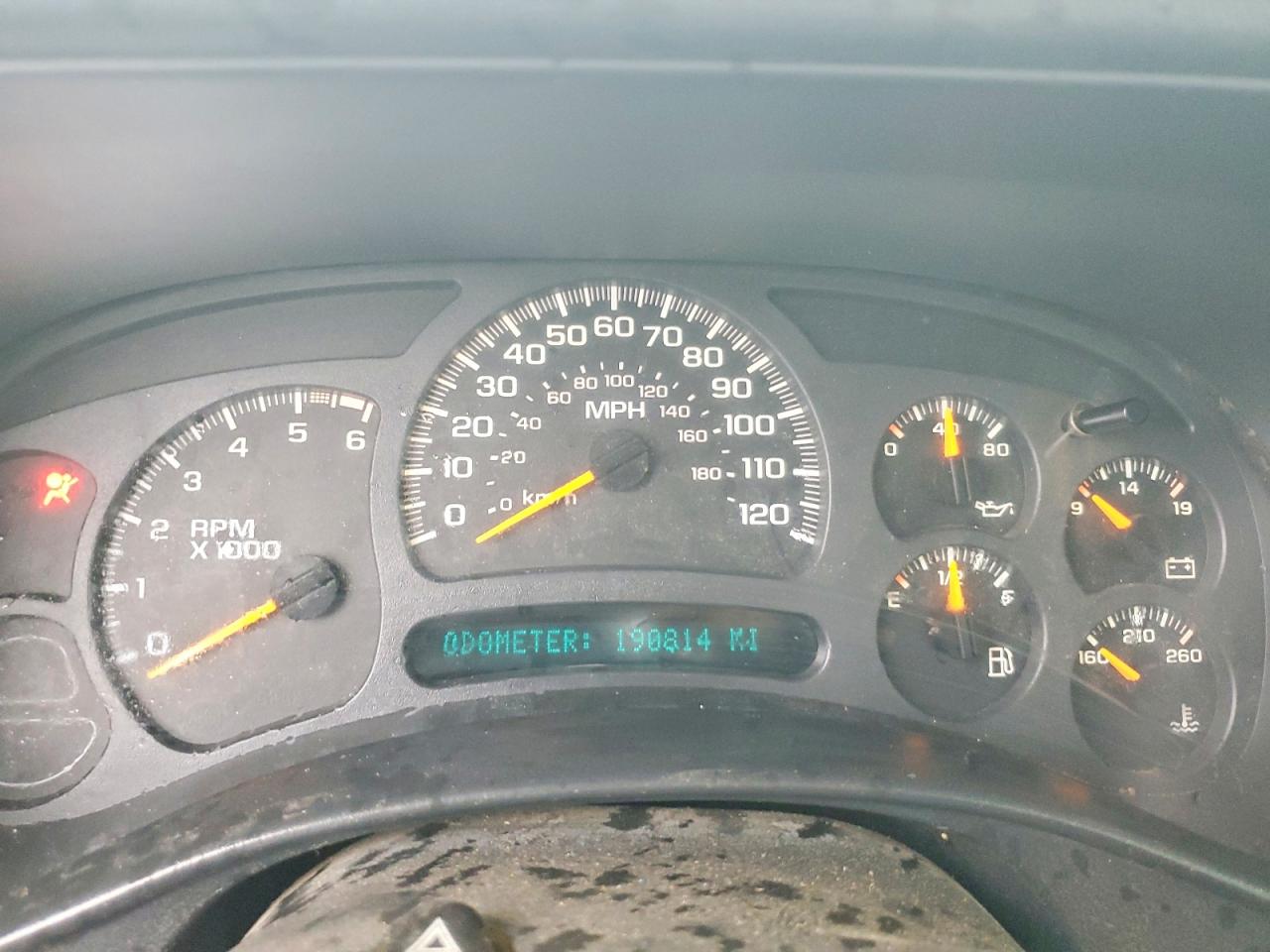 2004 CHEVROLET SILVERADO C1500 photo 9