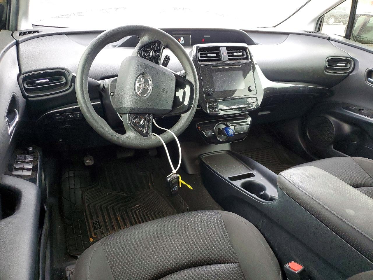2019 TOYOTA PRIUS LE photo 15